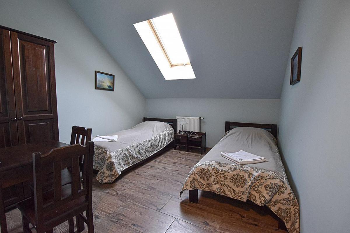 Osrodek Bialy Lew Bed & Breakfast Wojciechow  Exterior foto