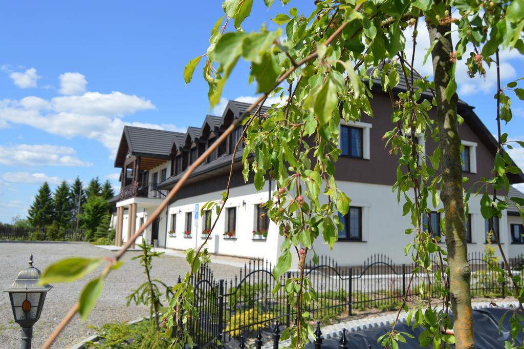 Osrodek Bialy Lew Bed & Breakfast Wojciechow  Exterior foto
